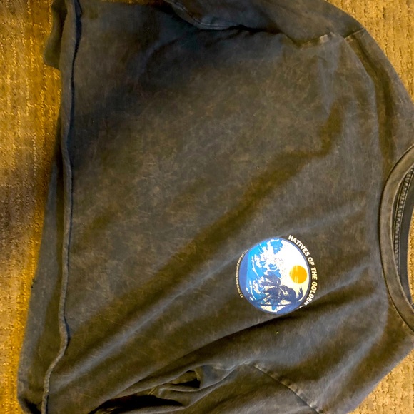 outgrew this cute shirt! - Picture 1 of 3